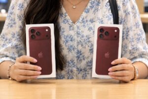 iphone 18 pro and iphone 18 pro max sale begins in india