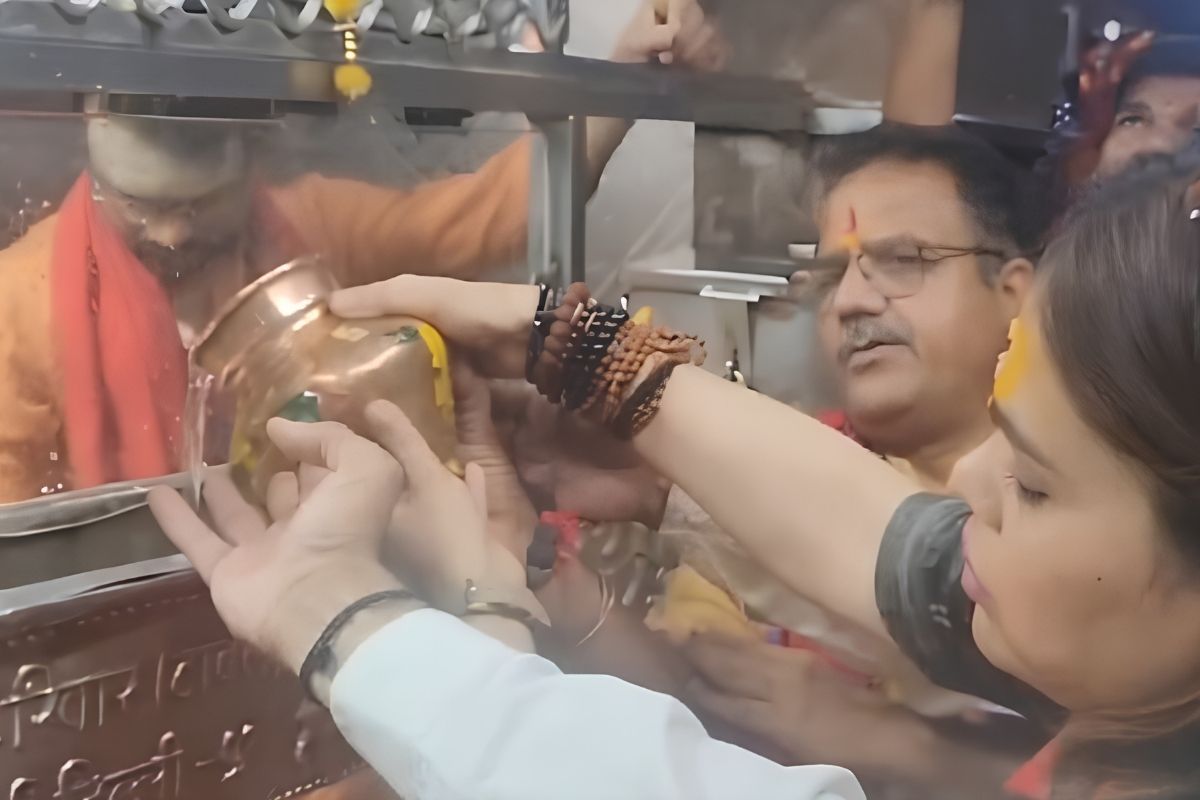 Nazia Elahi Khan Sanatan Dharma